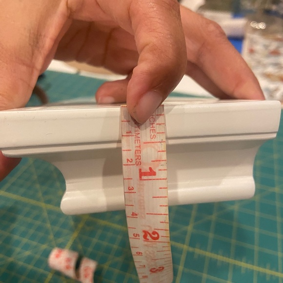 White Rectangular floating Shelf - Picture 5 of 5